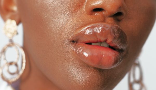 Reasons You Should Be Moisturizing Your Lips
